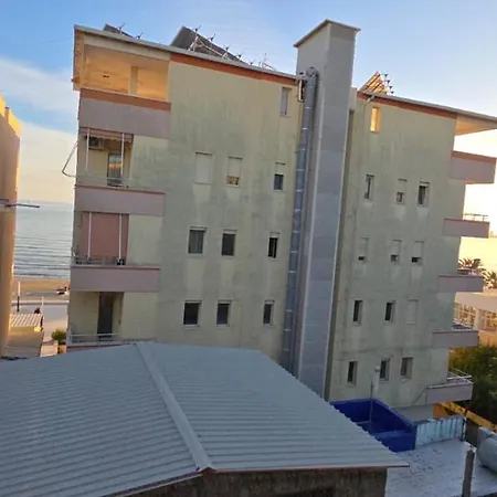 Appartement Frenkli'S Apartament Durrës